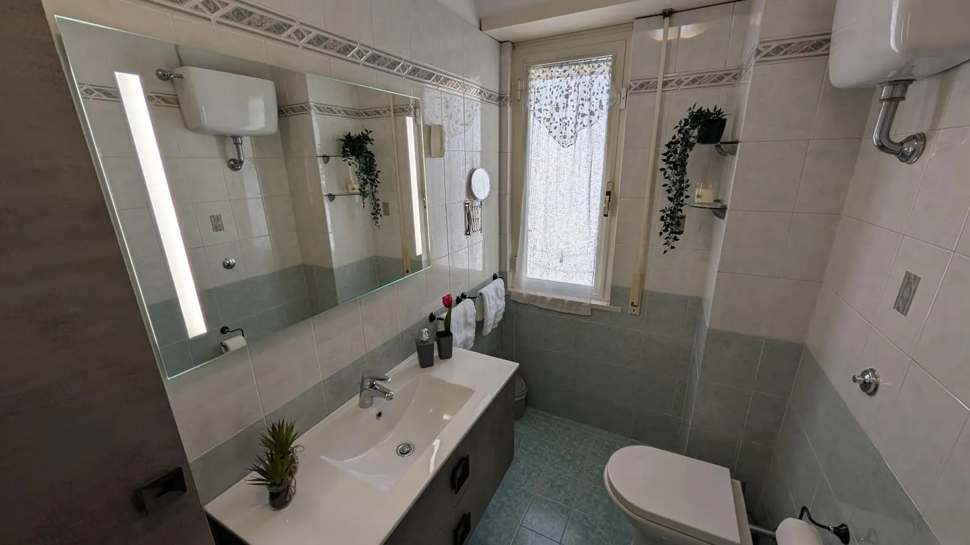 At Eria'S House - 100 M Metro A Subaugusta Apartment Rome