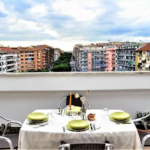 Appartamento Attico Luminoso Terrazza Metro A Aria Cond Wifi, Roma