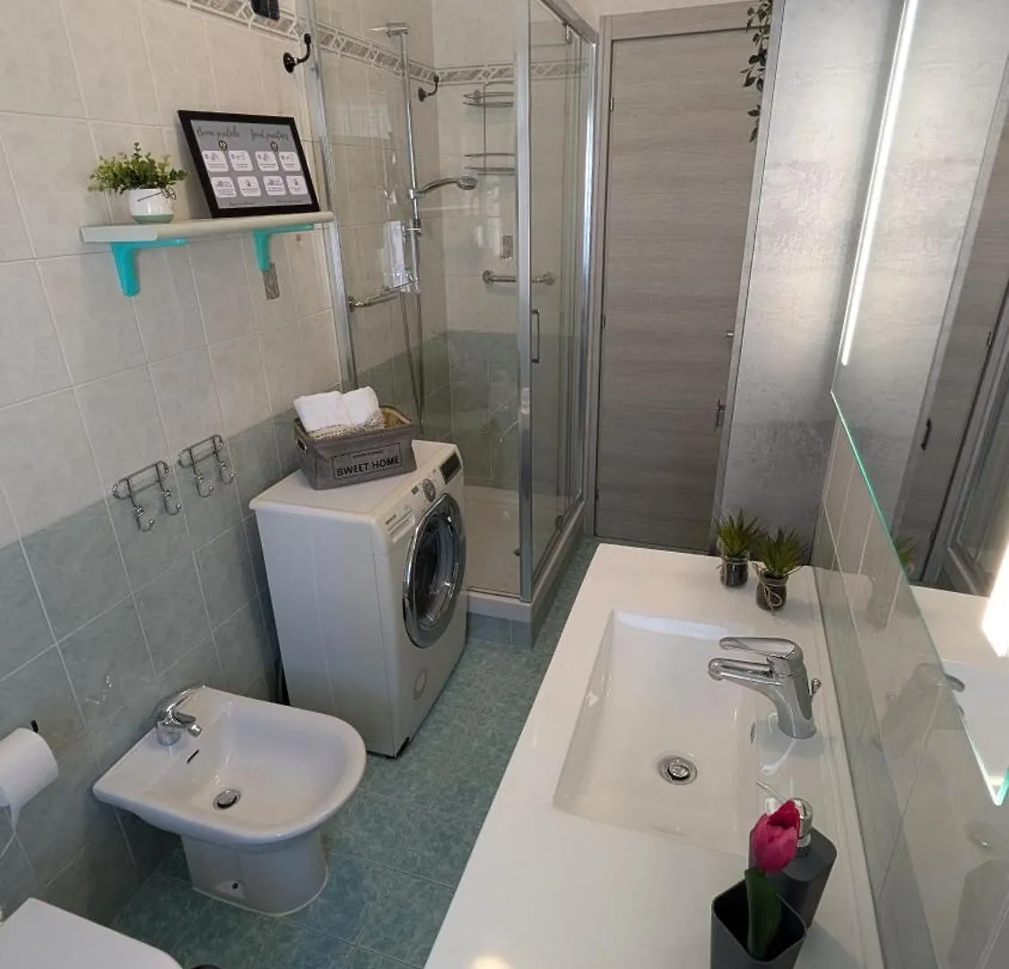 Appartamento At Eria'S House - 100 M Metro A Subaugusta Roma
